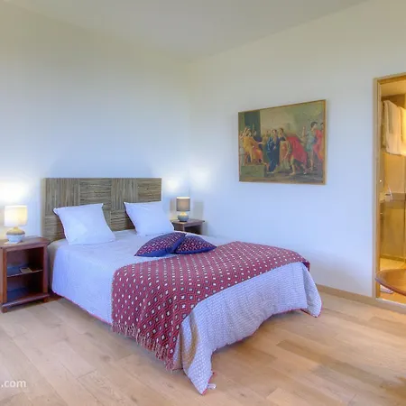 بيت ضيافة Castellu D'orezza 3*